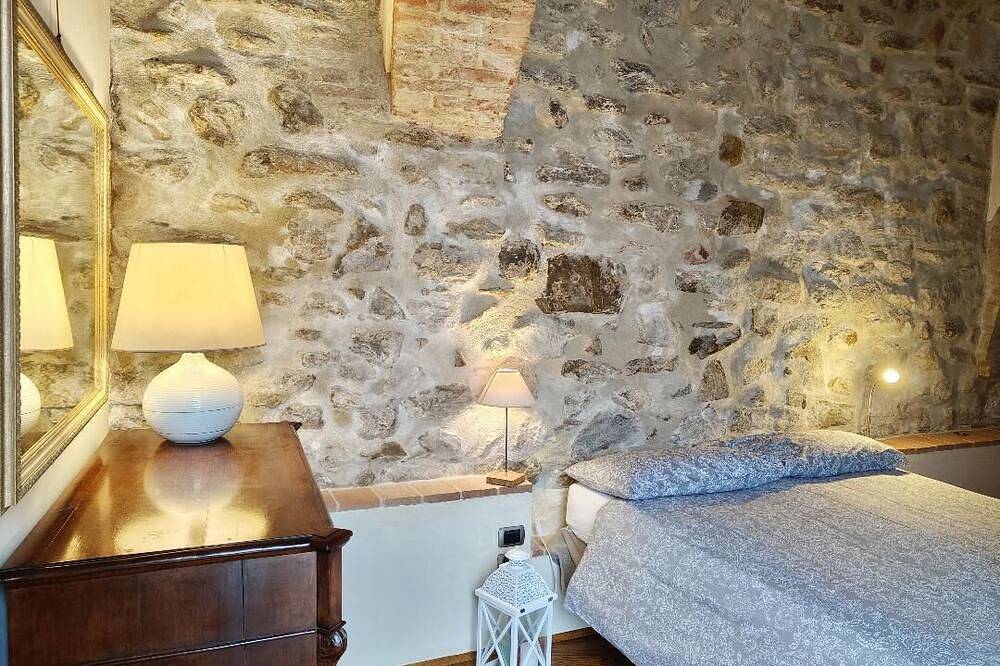 Entire apartment, The Chicken co-op in Panicale, Lake Trasimeno