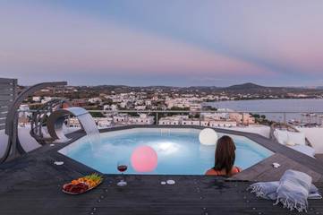 Gîte pour 2 personnes, avec jardin ainsi que piscine et jacuzzi dans Adamas