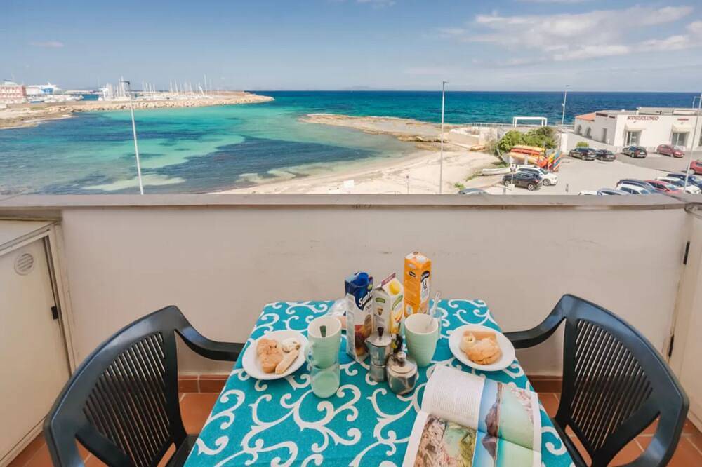 Ganze Wohnung, Atemberaubende Wohnung mit Meerblick auf Sardinien in Porto Torres, Sassari Provinz
