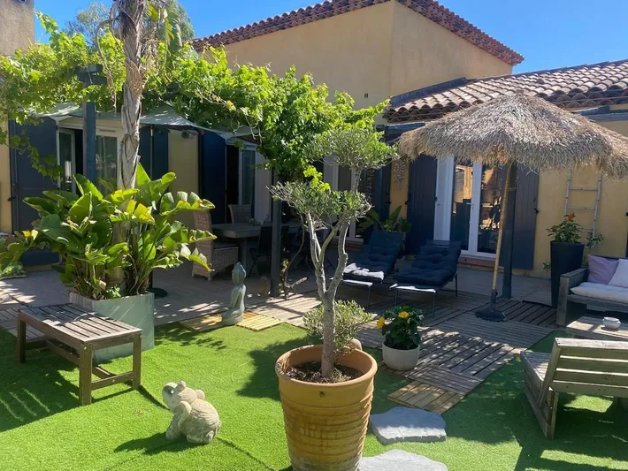 Casa de vacaciones para 4 personas, con jardín y jacuzzi - 1