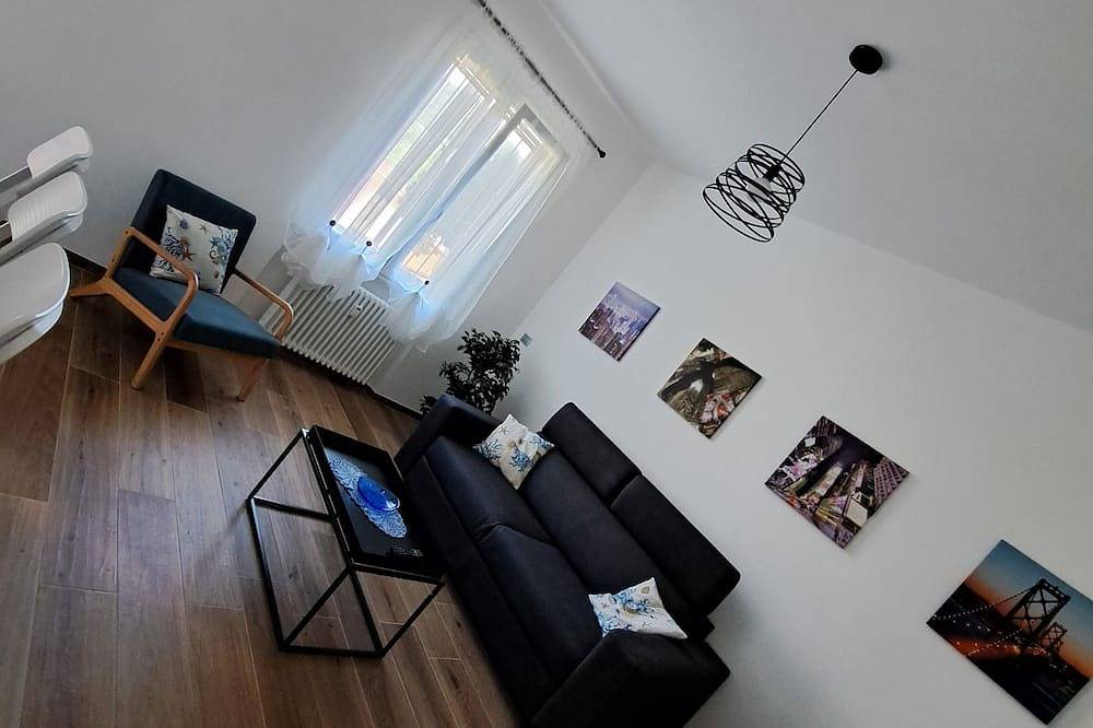 Entire apartment, Garden and private parking space in Albisola Superiore, Riviera di Ponente