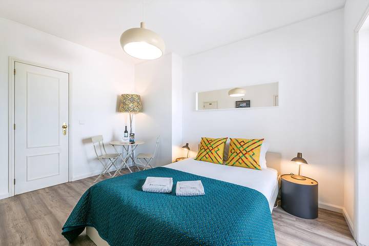 Guestready - Blue Stripes