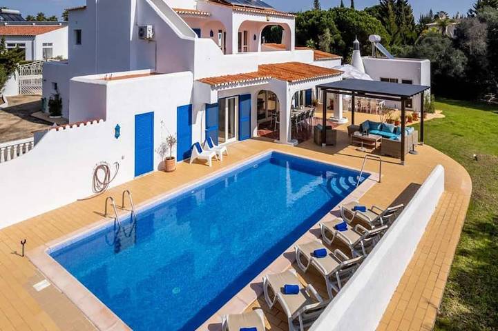 Villa für 16 Personen, mit Garten - 1