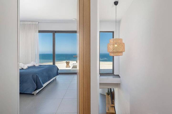 Acro Sea View Villa in Chania | Alectrona Living Crete in Plataniás, Région de la Canée