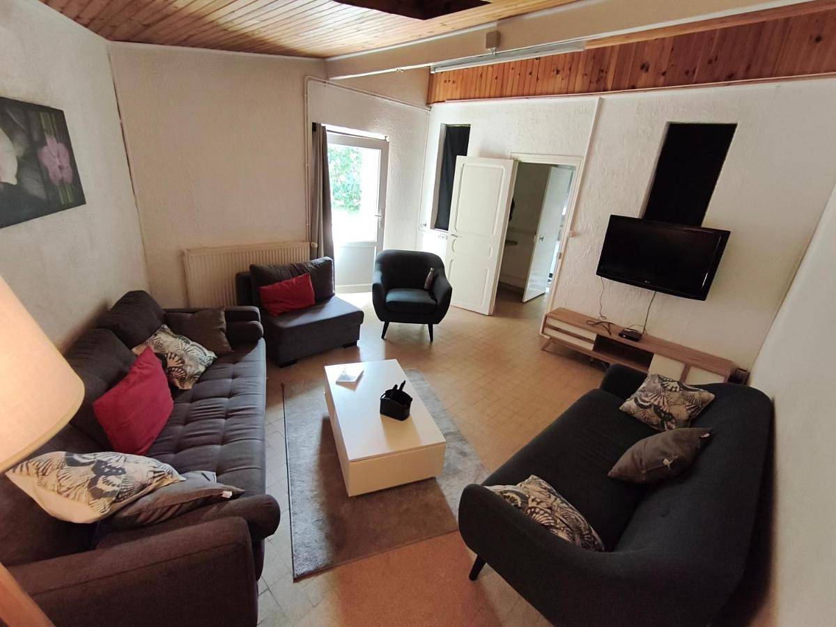 Five-Bedroom House in Garanou, Pyrénées