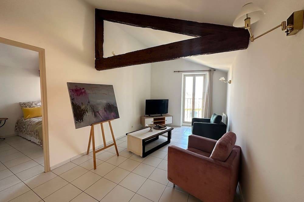 Apartamento entero, Le 15 - Apartment With Panoramic View In The Heart Of The Medieval Village Wifi & Air Conditioning in Châteauneuf-du-Pape, Vaucluse