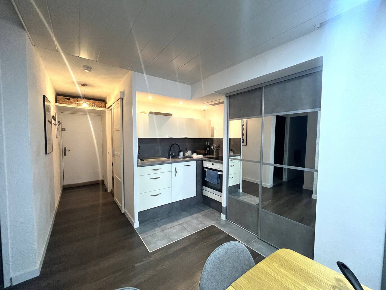 Appartement entier, Appartement moderne avec terrasse à Sète in Sète, Côte d'Améthyste