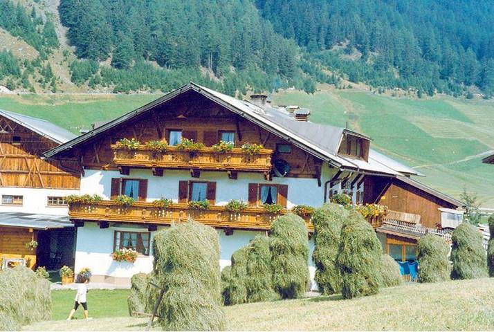 Ferienwohnung für 2 Personen, mit Balkon und Terrasse im Ötztal
