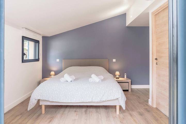 Location de vacances pour 11 personnes, avec terrasse ainsi que jardin et jacuzzi, animaux acceptés à Pouzols-Minervois - 2