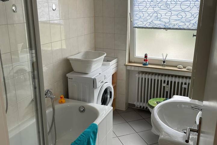 Ganze Wohnung, Schön Eingerichtete Ca.85 qm Große Ferienwohnung in Bad Karlshafen, Hessisches Bergland