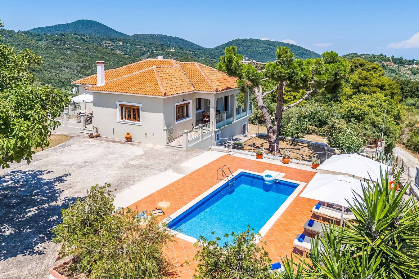 Villa Ouranos Pefkias in Islas Espóradas