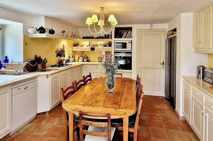 Gîte pour 9 personnes, avec jardin à Réauville - 3