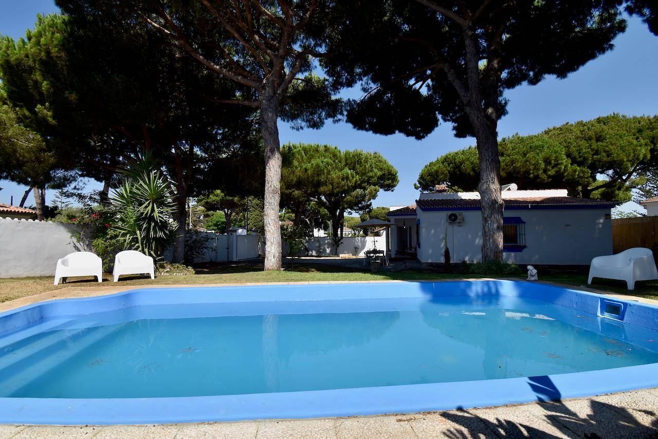 Villa Feliz in Playa La Barrosa, Chiclana de la Frontera
