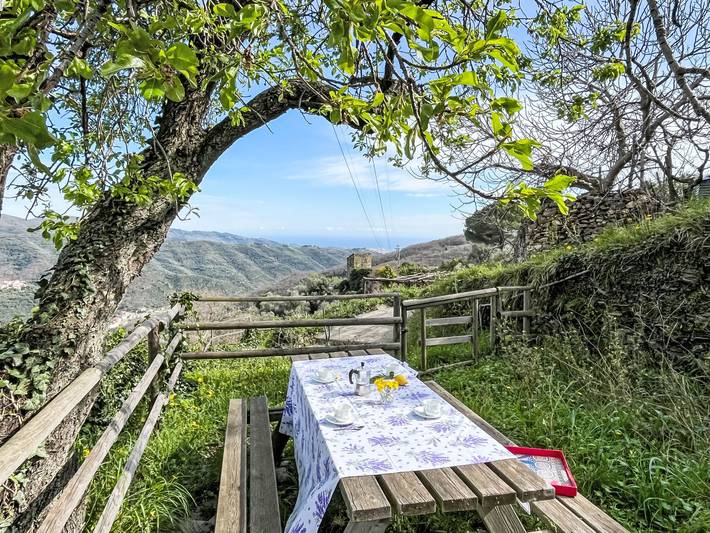 Ferienhaus für 4 Personen, mit Terrasse und Garten in Prelà - 2