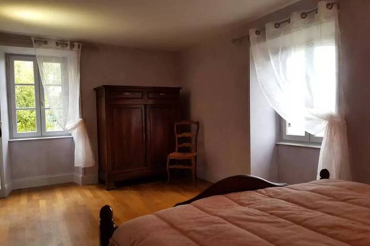 Location de vacances pour 4 personnes, avec terrasse à Chasteaux - 3
