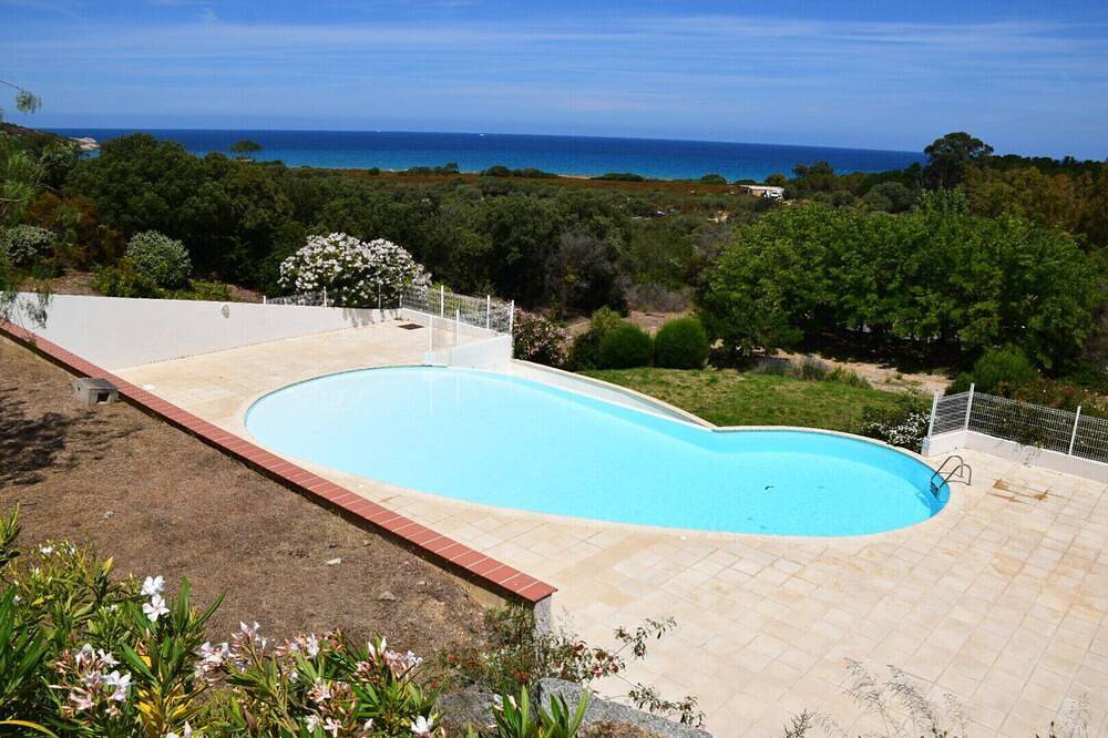 Appartamento intero, Charming residence with waterfront pool. in Losari, Belgodere