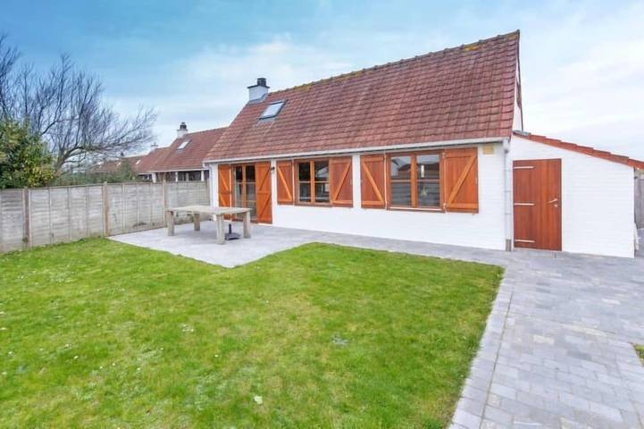 Ferienhaus für 5 Personen, mit Terrasse und Garten sowie Pool und Kinderpool