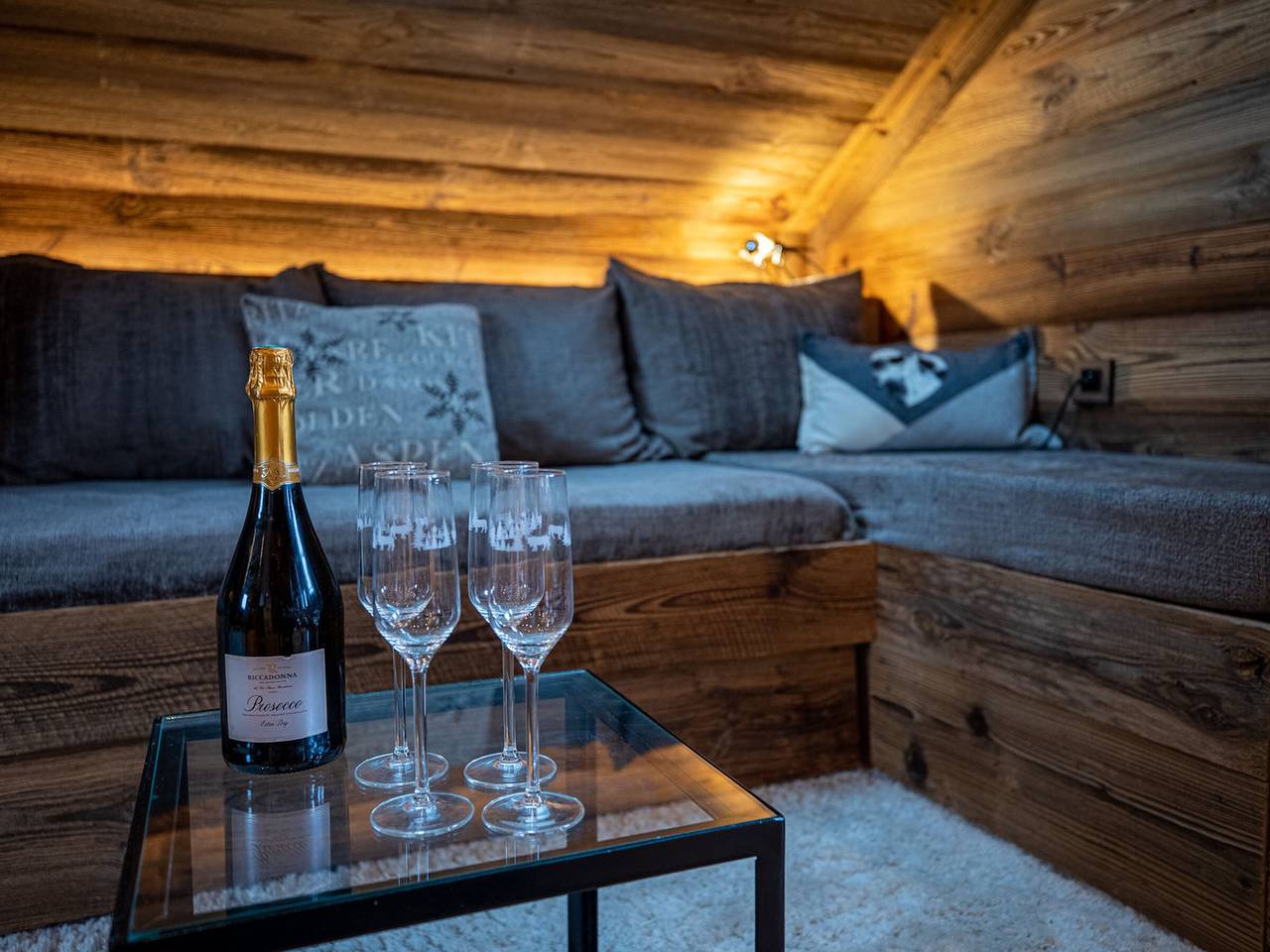 Ganze Wohnung, Ski-in/Ski-out Chalet in Méribel mit Wlan in Méribel, Les Allues