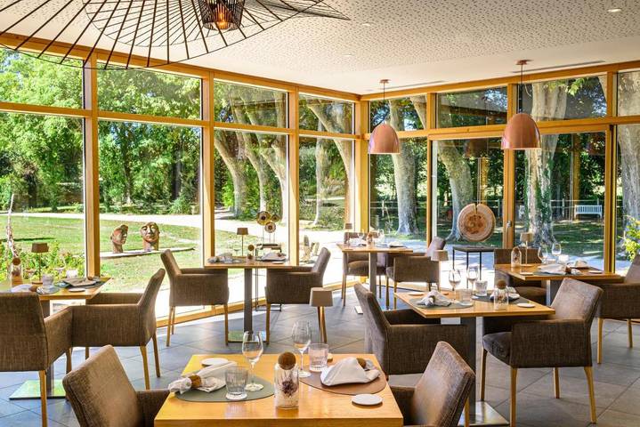 Hôtel pour 2 personnes, avec piscine ainsi que sauna et jardin, animaux acceptés à Uchaux - 3