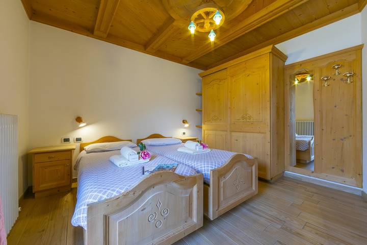 Apartamento entero, Cervo Ski in - Ski out 200m in Livigno (Town), Livigno
