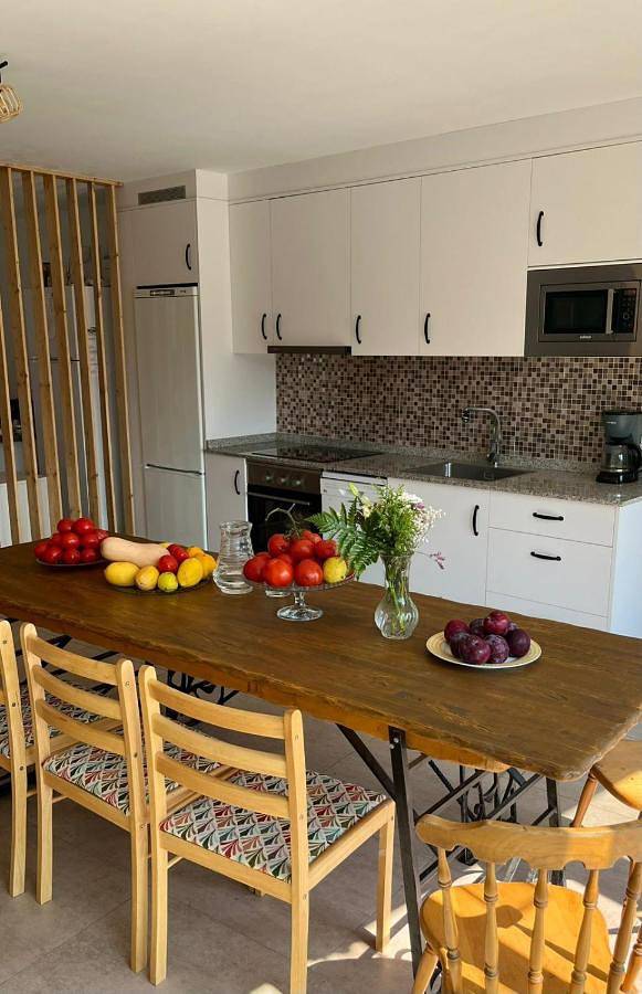 Casa rural para 4 personas, con Balcón y Terraza además de Jardín y Vistas en Paradanta