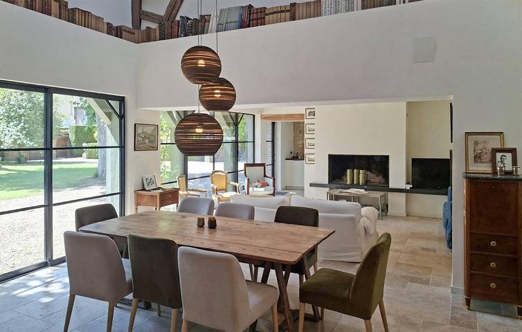 Charming 2BR Apartment with Pool & Garden near Écardenville-sur-Eure in La Croix-Saint-Leufroy, Les Andelys region
