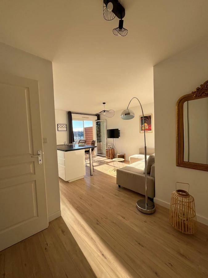 Gîte pour 4 personnes, avec balcon et piscine à Roques - 4