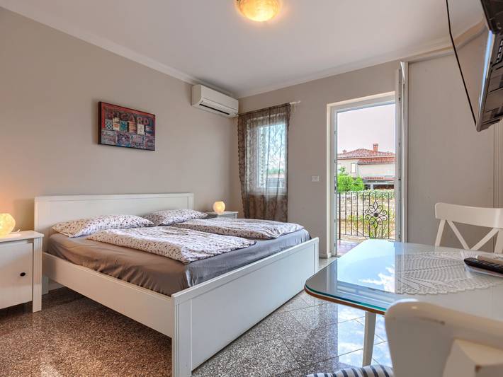 Ferienwohnung für 2 Personen, mit Terrasse in Umag - 2