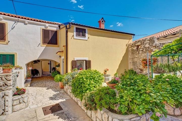 Ferienwohnung für 2 Personen, mit Balkon auf Cres - 2