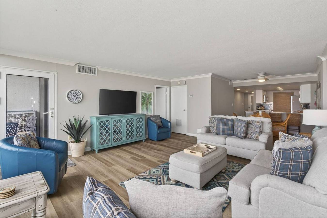 Apartamento entero, Beachfront Condo / Pool / Surfing / Fishing / Ew 205 in Virginia Beach