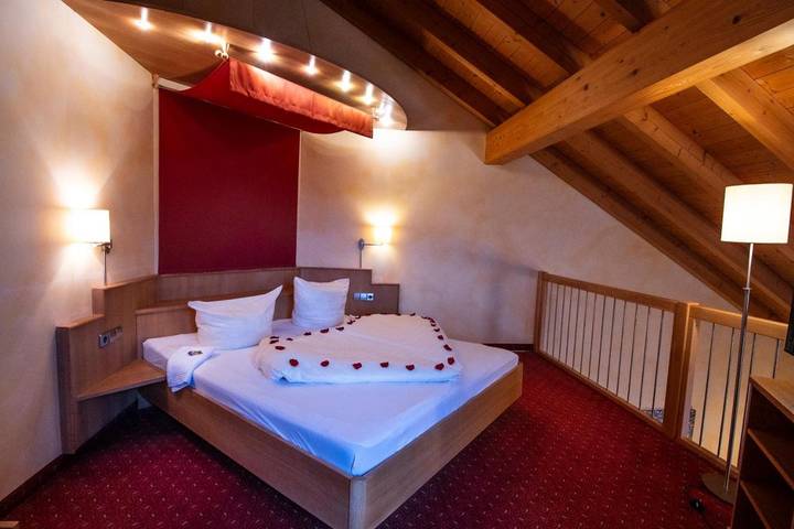 Hôtel pour 2 personnes, avec terrasse ainsi que jacuzzi et sauna à Kaiserslautern