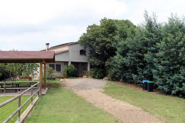 Casa de vacaciones para 10 personas, con jardín además de piscina y vistas - 1