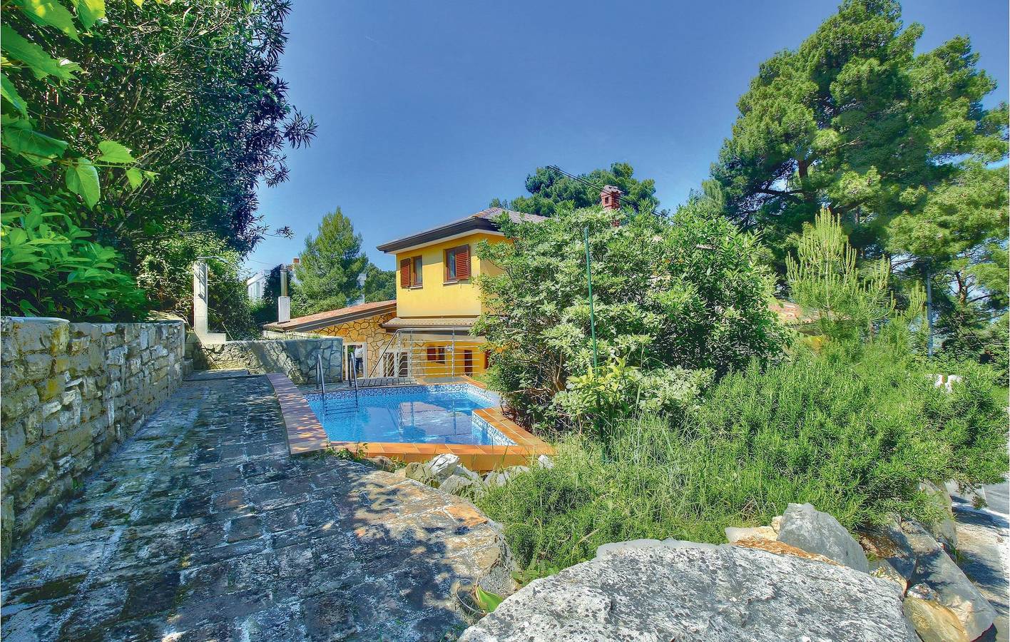 Ferienhaus für 10 Personen mit Terrasse in Kaštel (Plovanija), Buje