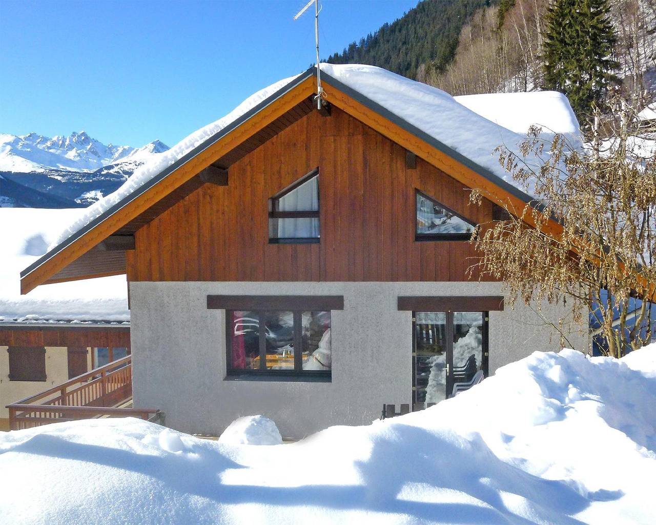 Spacious holiday home for 12 people in Champagny-en-Vanoise, Vanoise National Park