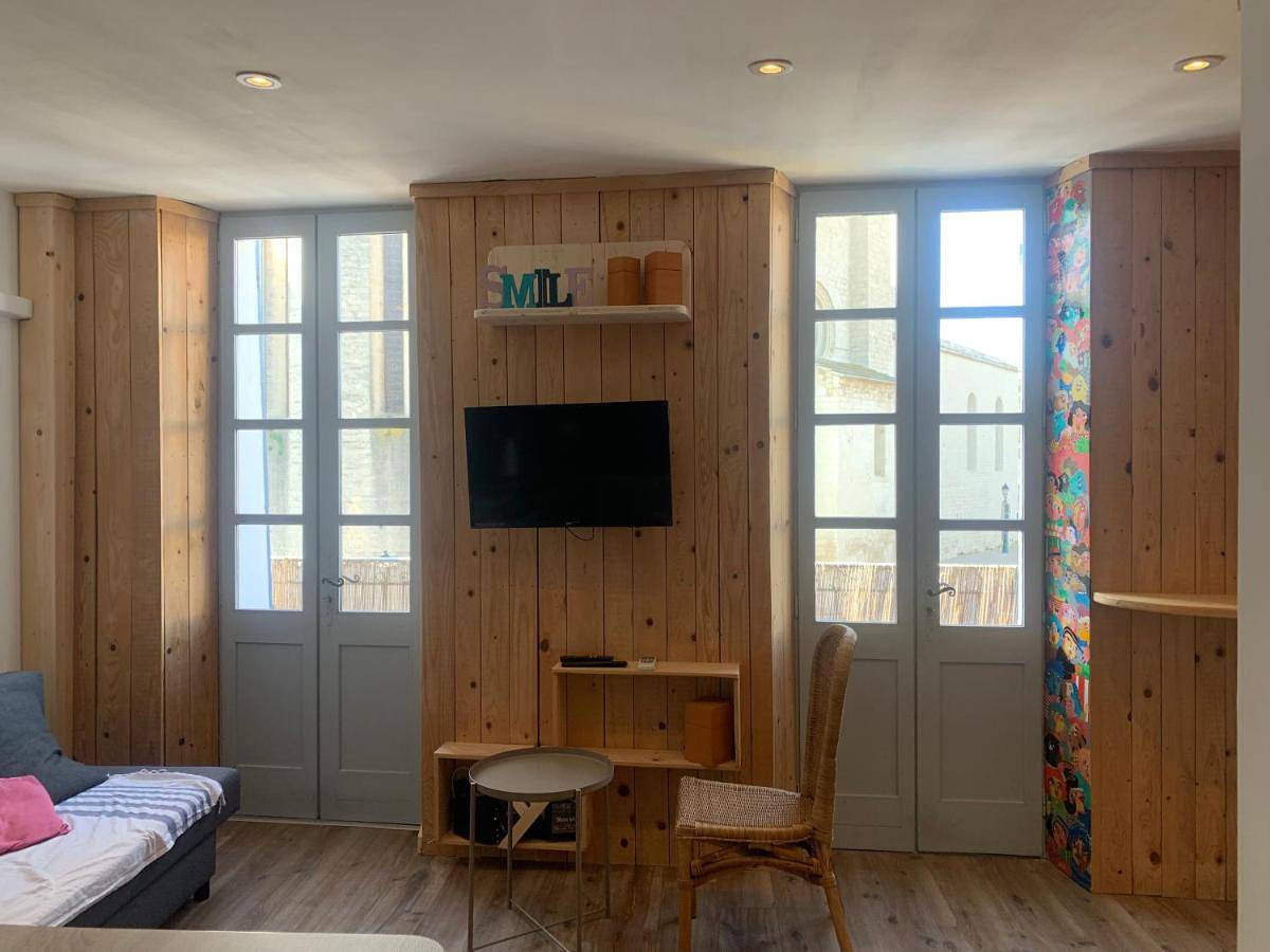 Appartement entier, One-Bedroom Apartment in Forcalquier, Parc naturel régional du Luberon