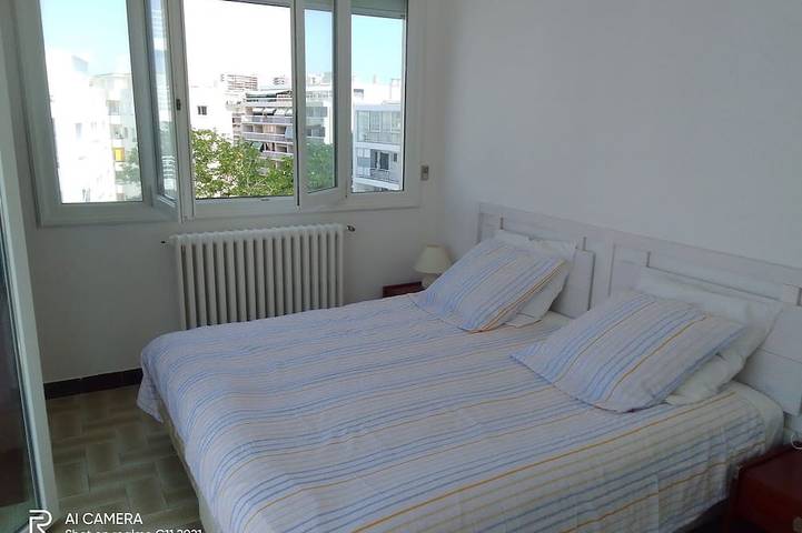Ganze Wohnung, Bel Appartement Face mer aux Pieds des Plages in Juan-les-Pins, Antibes