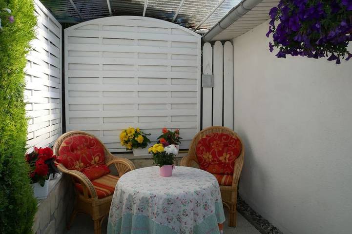 Bungalow für 2 Personen, mit Garten