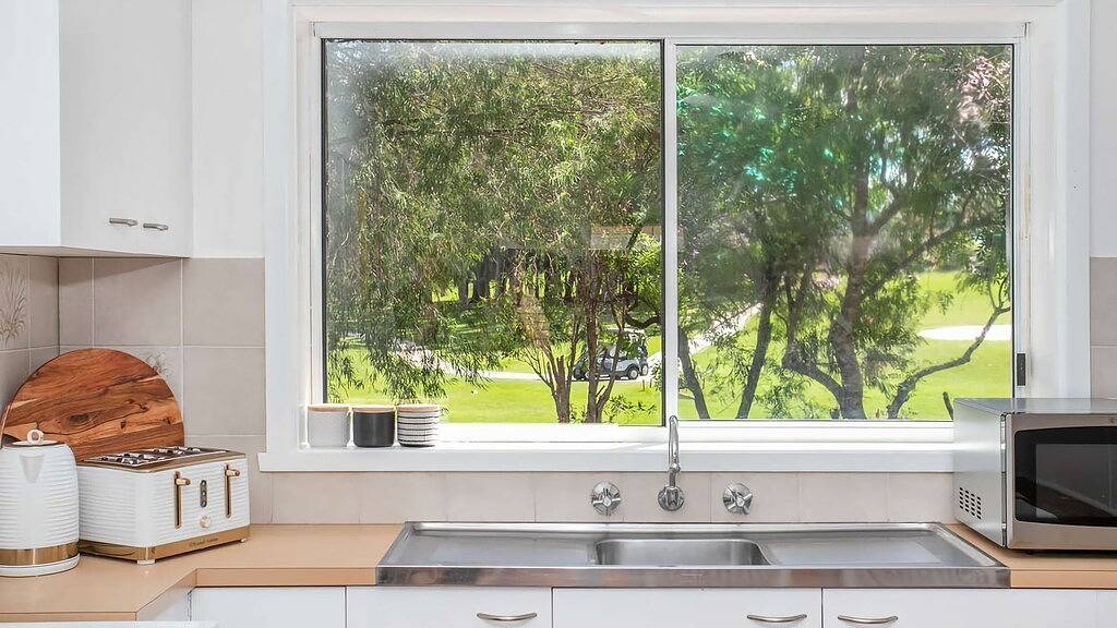 Holiday Home for 5 People in Mollymook Beach, New South Wales