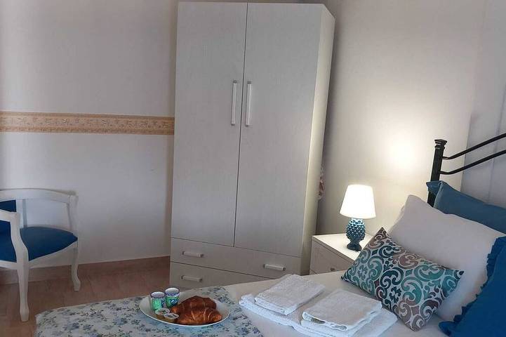 Gîte pour 4 personnes, avec terrasse à Santa Flavia - 4