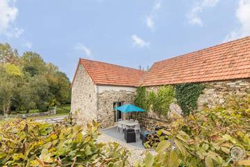 Gîte pour 4 personnes, avec terrasse à Besneville