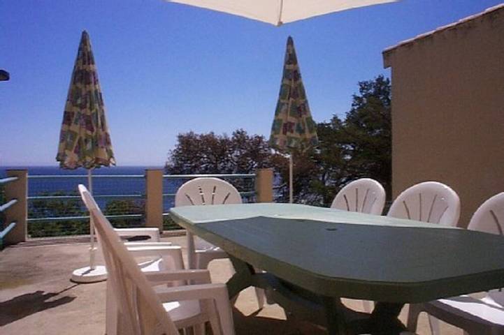 Maison de vacances pour 4 personnes, avec terrasse et jardin, animaux acceptés