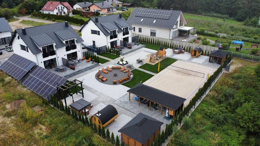 Apartament wakacyjny dla 9 osób, z Balkon i Taras oraz Jacuzzi i Ogród w Lubniewice