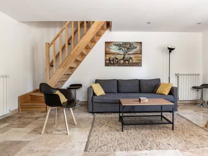 Gîte pour 6 personnes, avec jardin ainsi que piscine et terrasse à Roussillon - 3