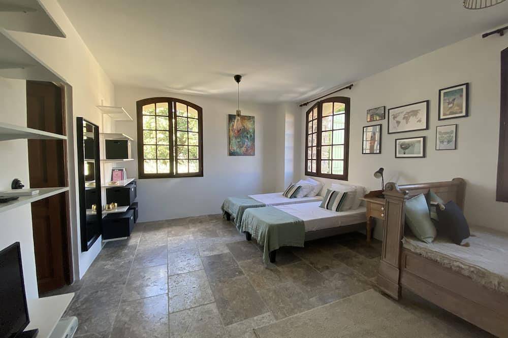 Prestigious property in the city of Molière! Partial property rental possible in Pézenas, Mittelmeerküste (Frankreich)