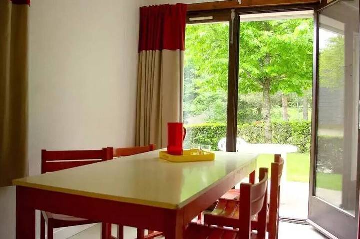 Appartement de vacances pour 6 personnes, avec terrasse et balcon/terrasse dans L'Aubrac
