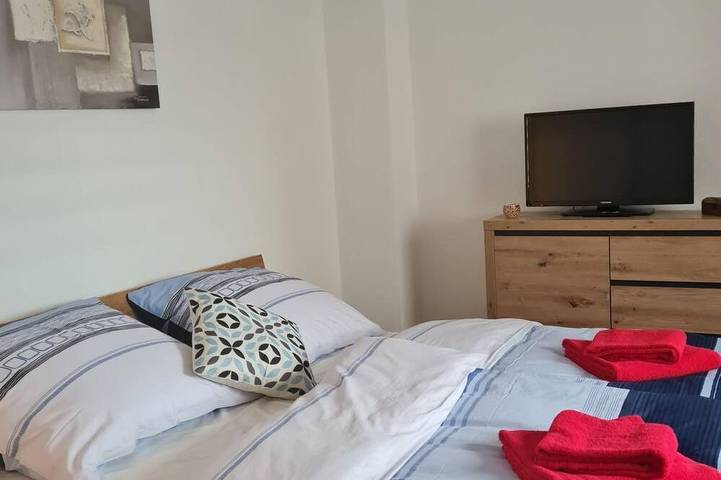 Ganze Wohnung, Zentrale, liebevoll eingerichtete Ferienwohnung in Monheim am Rhein, Kreis Mettmann