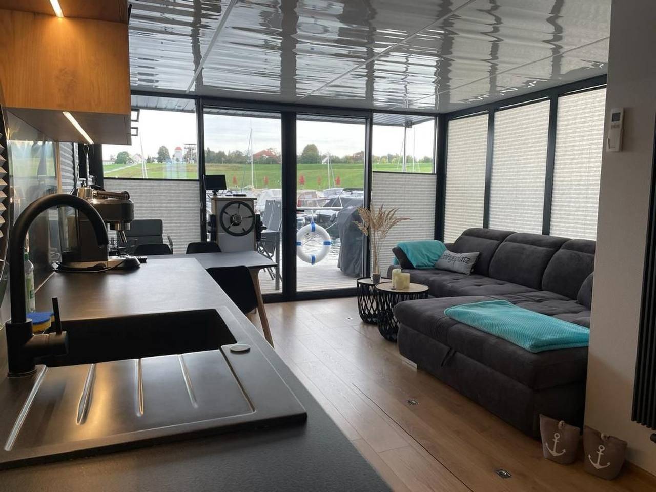 Ganze Wohnung, Hausboot mit Sauna in Braunsbedra, Saale-Unstrut