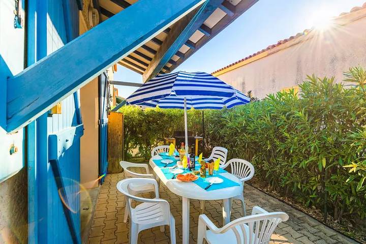 Location de vacances pour 6 personnes, avec piscine et terrasse, animaux acceptés à Sainte-Marie-la-Mer - 4