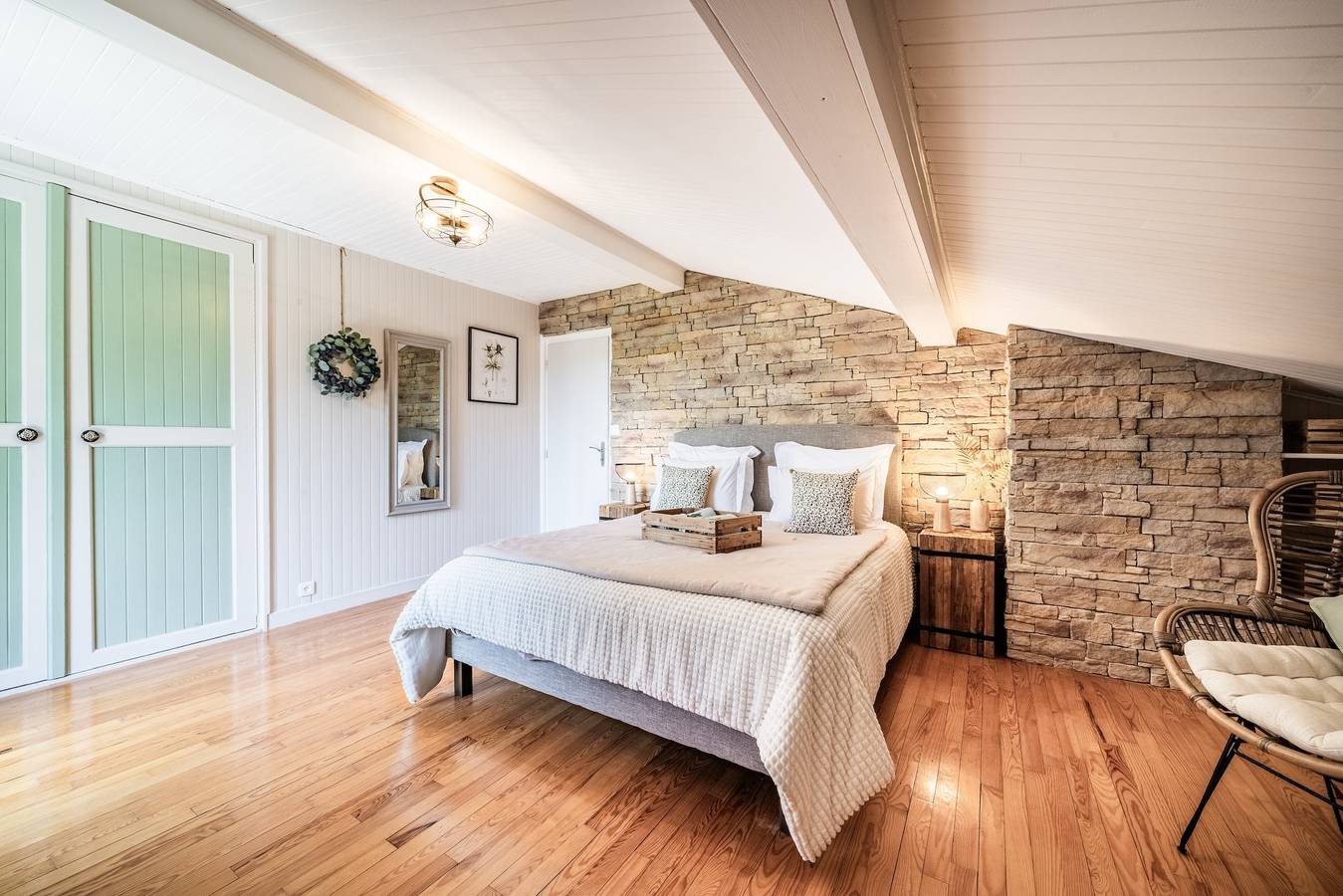 Chambre d’hôtes « Chambre Aventurine » avec vue montagne, piscine partagée et Wi-Fi in Fillière, Région d'Annecy