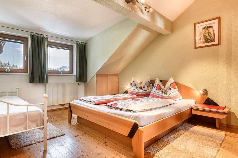 Ganze Wohnung, Chalet Fischer by A-Appartments - Chalet in Bürserberg, Brandnertal